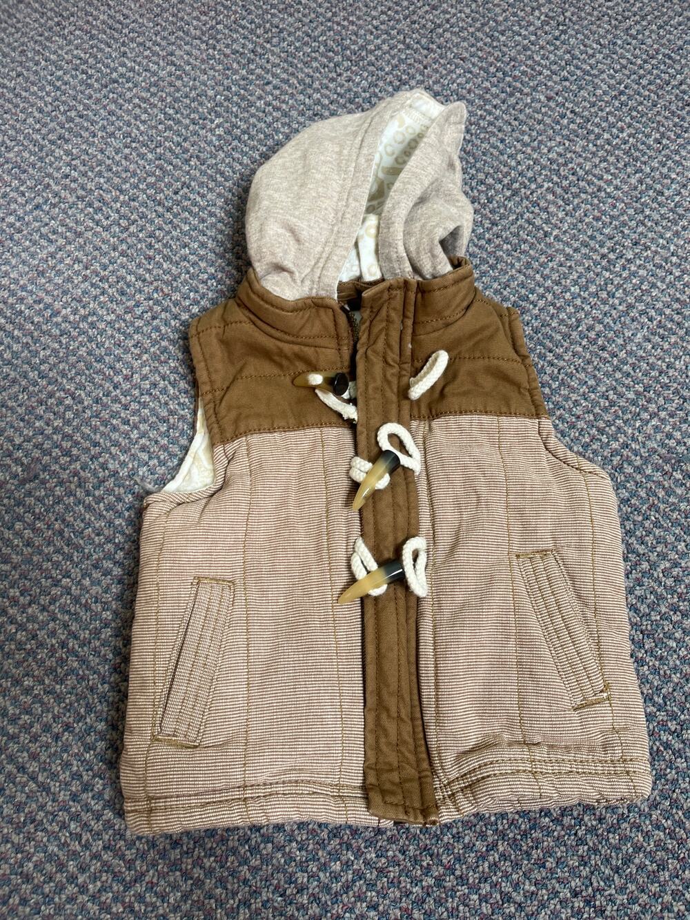 Oshkosh Infant Hooded Zip up Vest 12 month